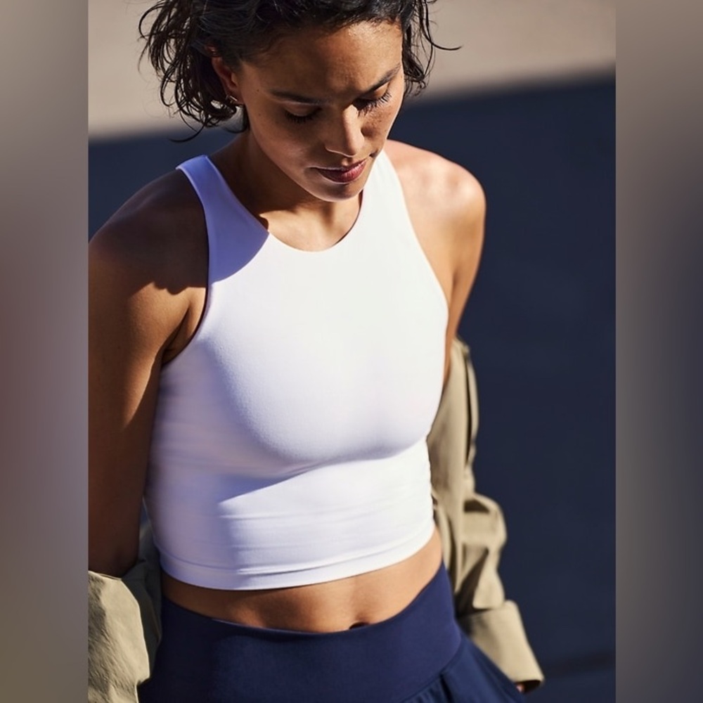 Athleta Light Pink Strappy Back Built in Bra Sports Gym Cropped Tank